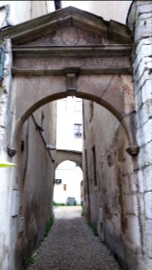 Vienne - Rue des Clercs - Arcade Sustine et abstine