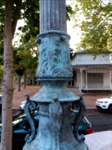 Vichy - Palais des Congrès, lampadaire, détail (3)