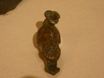Vienne - Musée cloître de Saint-André-le-Bas - Silène, lampe à huile en bronze