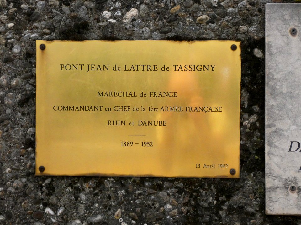 Vienne - Pont de Lattre de Tassigny - Plaque