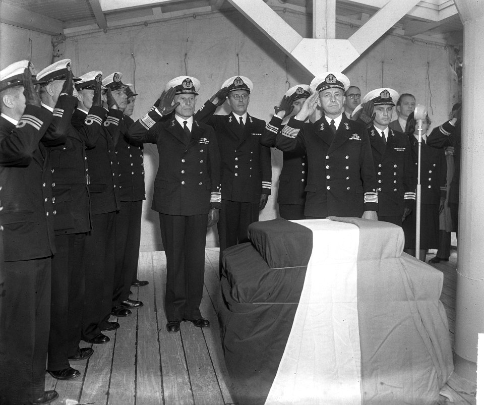 Vice admiraal J.J.L. Willingeweer commandant zeewacht Inspectie erewacht, Bestanddeelnr 904-0780