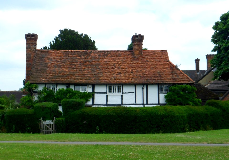 Vicarage Cottage, Brockham Green, Brockham (NHLE Code 1028918) (July 2013)