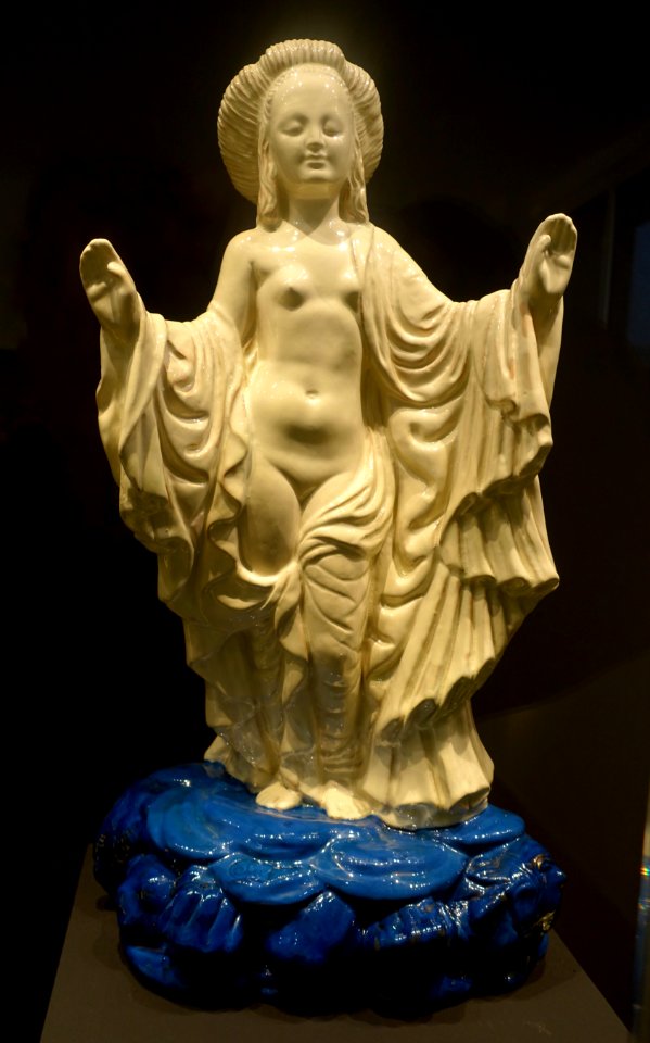 Victory by Bernhard Hoetger, Tonwerke Kandern, from the Light and Shadow series, 1911-1912, majolica - Museum Künstlerkolonie Darmstadt - Mathildenhöhe - Darmstadt, Germany - DSC06051
