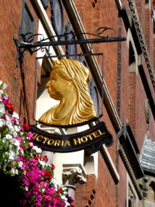Victoria Hotel, Leeds 01