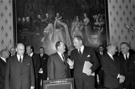 Vice president Humphrey en Minister Luns bespreken politieke situatie Den Haag, Bestanddeelnr 920-1885