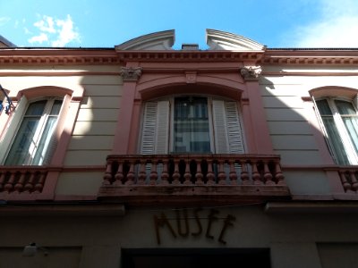 Vichy - Rue Sornin, façade du musée François Boucheix