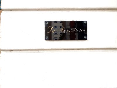 Vichy - Rue Saint-Dominique, plaque La Musardière, au numéro 10