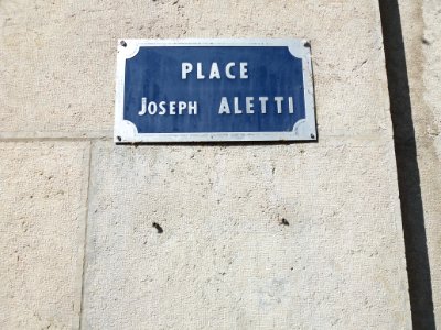 Vichy - Place Joseph Aletti, plaque