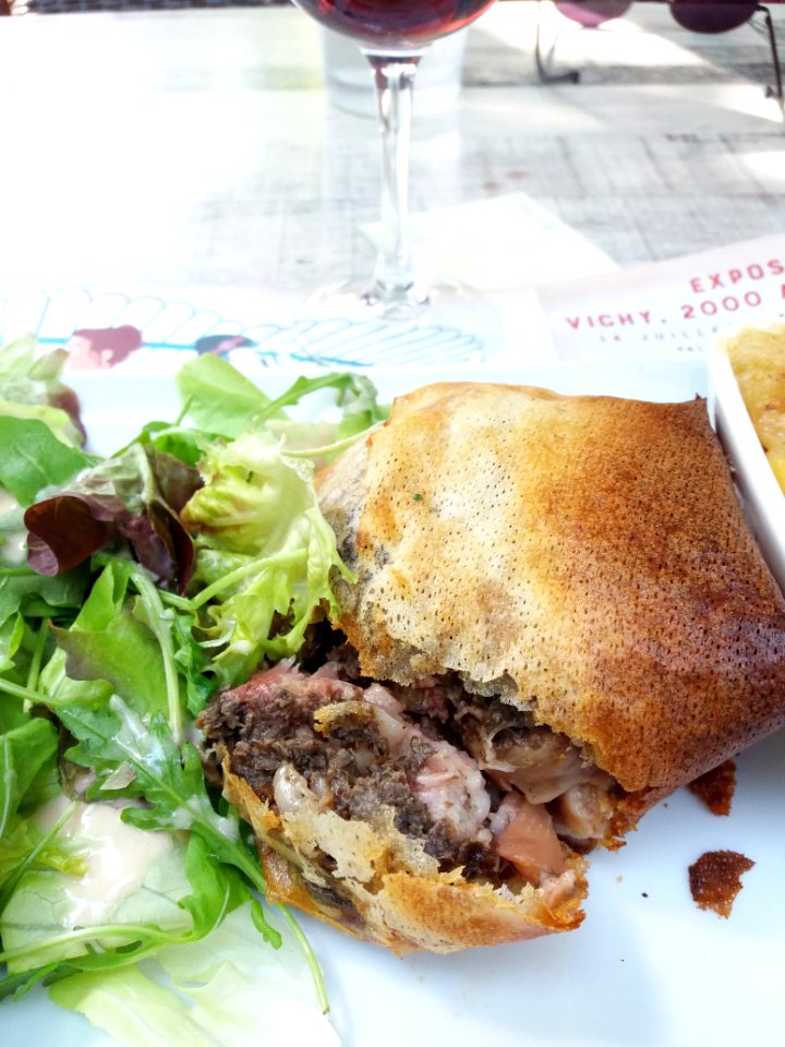 Vichy - Restaurant Le Bungalow, croustillant de pied de cochon ouvert