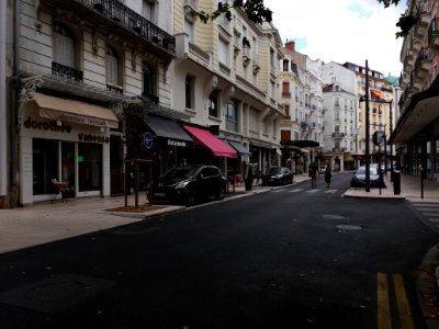 Vichy - Rue Lucas, vers l'est, depuis la rue du Président Wilson