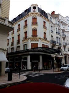 Vichy - Rue Lucas, immeuble à l'angle de la rue Max Durand Fardel
