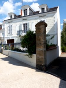 Vichy - Quai d'Allier, pilier de portail