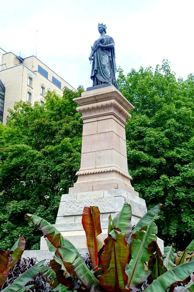 Victoria Memorial - Montreal, Canada - DSC07709