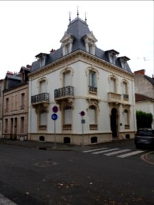 Vichy - Rue Maréchal Joffre, maison à l'angle de la rue Forestier (1)