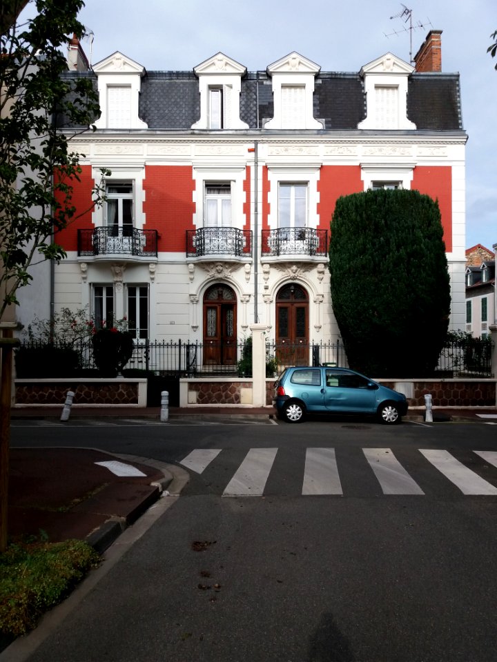 Vichy - Rue Pétillat, immeuble au numéro 47