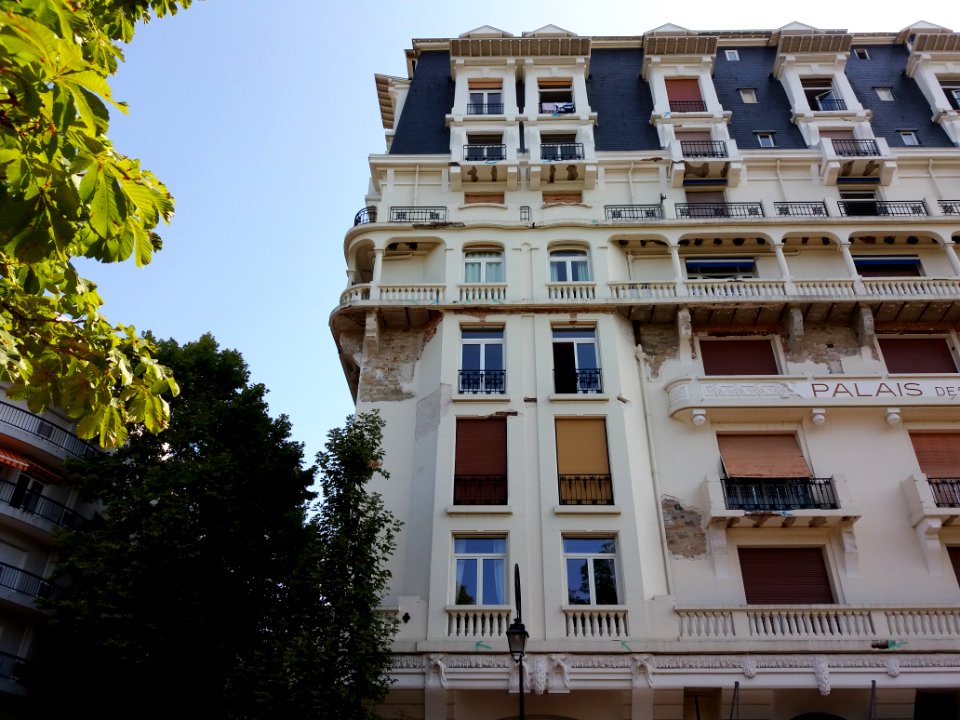 Vichy - Boulevard des États-Unis, palais des Parcs, façade