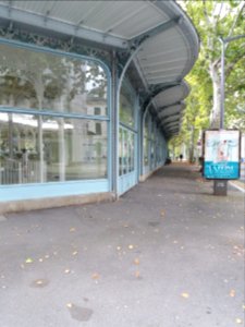 Vichy - Rue Lucas, hall des Sources