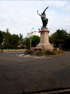Vichy - Place de la République, statue à la République (2)