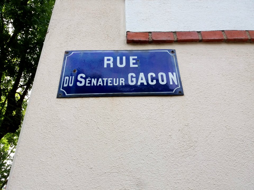 Vichy - Rue du Sénateur Gacon, plaque