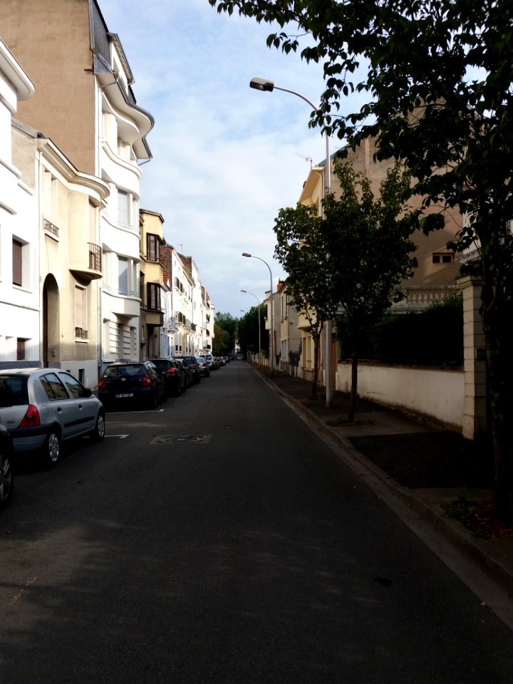 Vichy - Rue du Sénateur Gacon, vers le nord, depuis le boulevard du Sichon