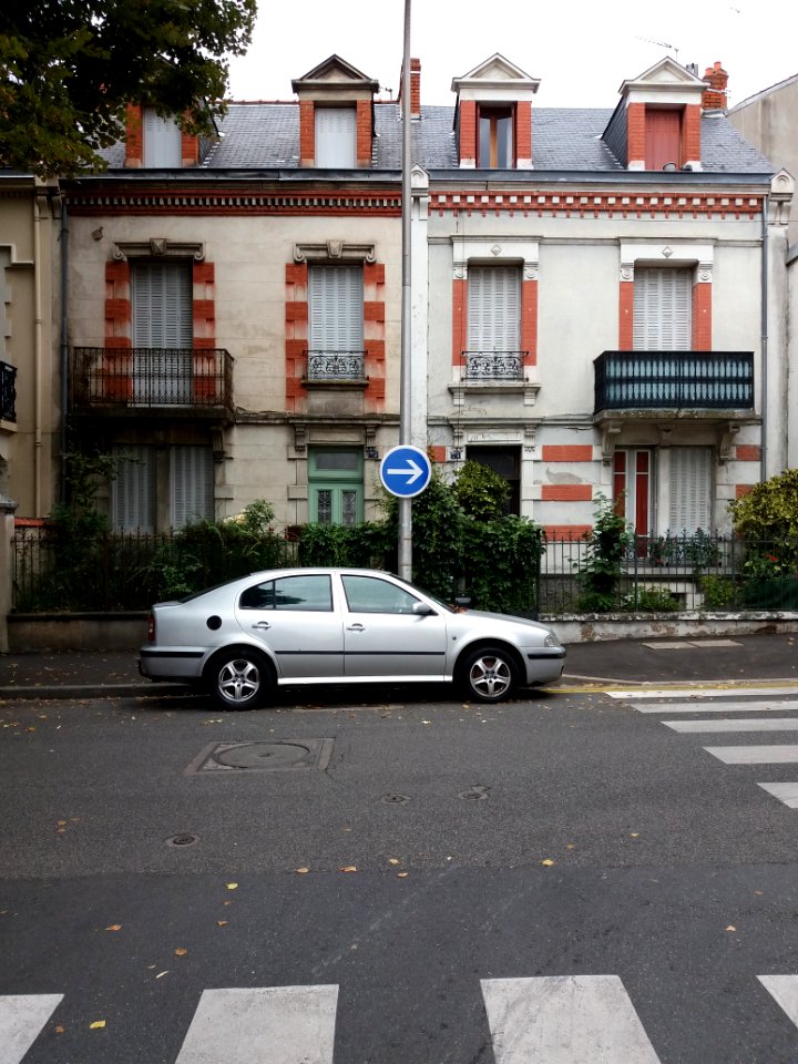 Vichy - Rue Maréchal Joffre, maison au numéro 73