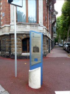 Vichy - Rue de Belgique, plaque Route des villes d'eaux, numéro 9