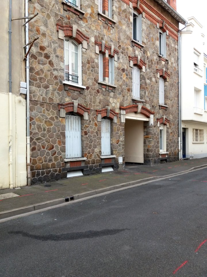 Vichy - Rue Darcet, immeuble au numéro 8