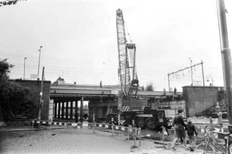 Viaduct over Zeeburgerdijk verhoogd, Bestanddeelnr 928-6529