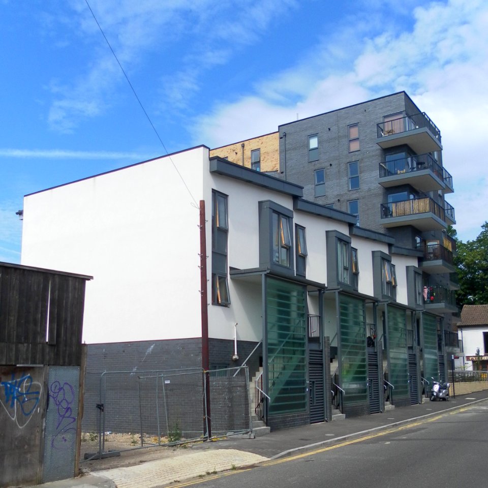 Viaduct Lofts, Melbourne Street, Brighton (August 2013)
