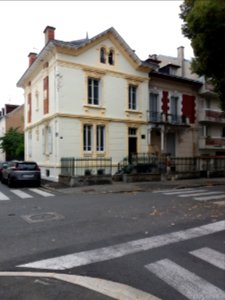 Vichy - Rue Maréchal Joffre, maison à l'angle de la rue Forestier (2)