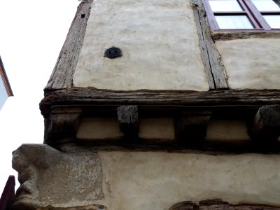 Vichy - Rue d'Allier, vieille maison, poutres apparentes