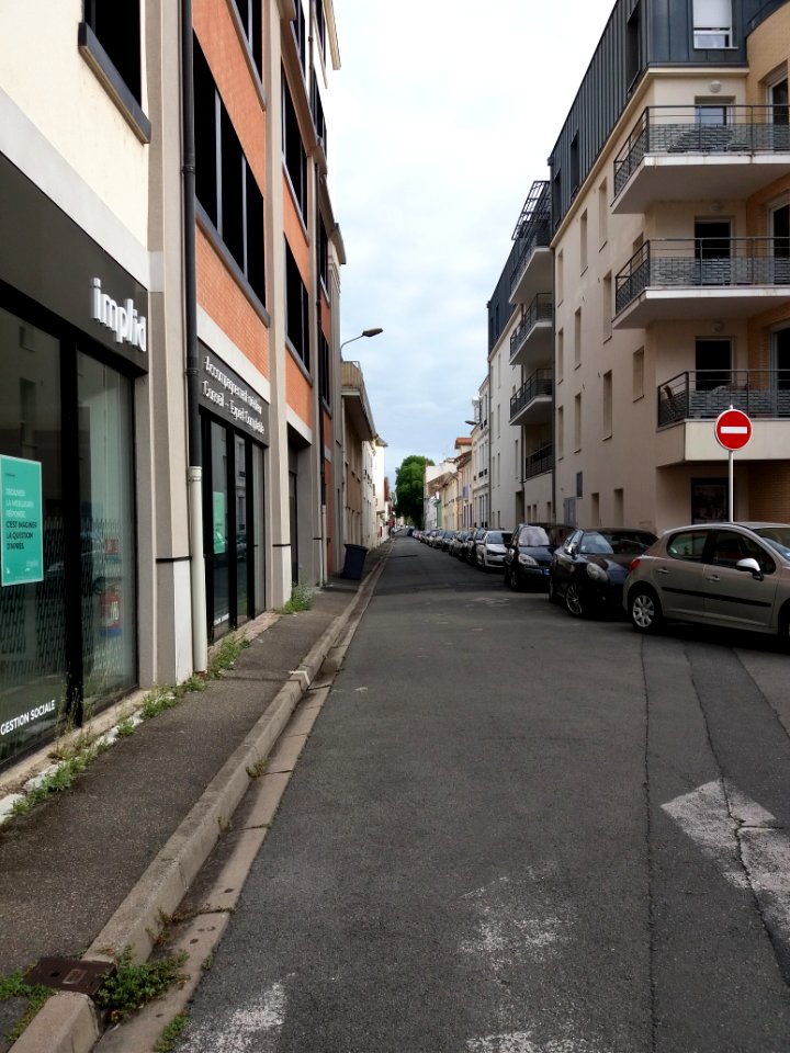Vichy - Rue de Constantine, depuis le boulevard du Sichon