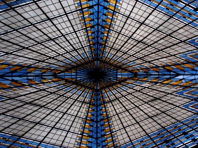 Vroom & Dreesmann (Amersfoort) Stained glass ceiling pic4