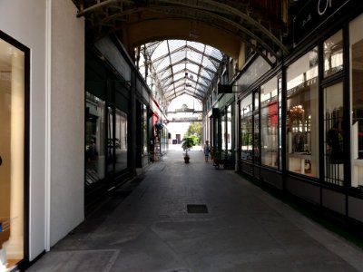 Vichy - Passage Giboin, vers l'est