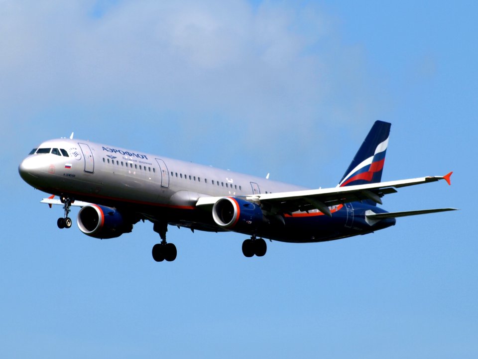 VQ-BOI Named Nikolay Semenov (cn 5059), Aeroflot - Russian Airlines, Airbus A321-211 pic2