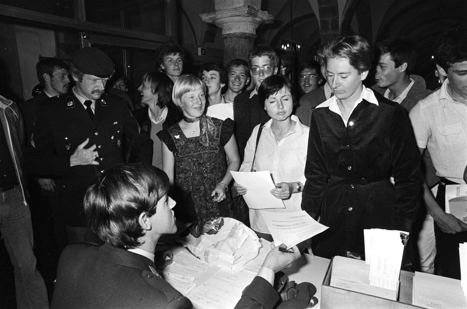 Vrouwelijke kadetten op Koninklijke Militaire Academy in Breda, Bestanddeelnr 929-8661