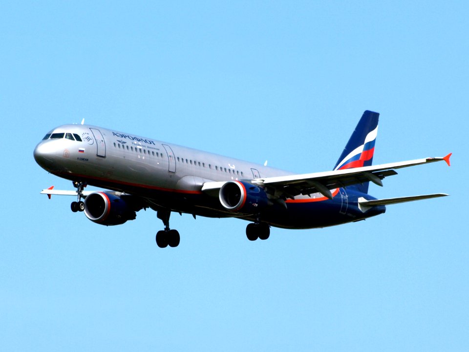 VQ-BOI Named Nikolay Semenov (cn 5059), Aeroflot - Russian Airlines, Airbus A321-211 pic1