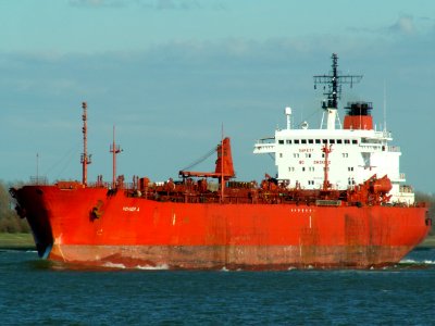 Voyager A - IMO 9018684 - Callsign 9HIX8 - leaving Port of Rotterdam, Holland 08-Apr-2006