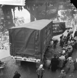 Vrachtauto in de Lijnbaansgracht. Overzicht, Bestanddeelnr 913-0717