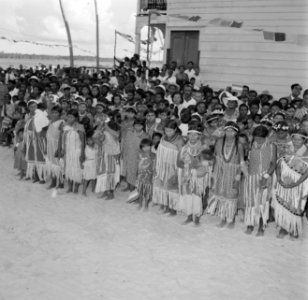 Vrouwelijke indianen in Albina, Bestanddeelnr 252-4478