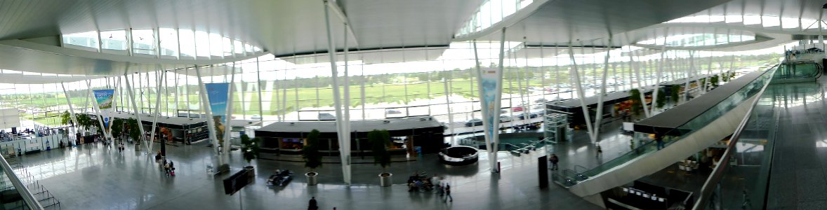 Vroclavo, flughaveno, pasaĝerejo T2, interno, 69