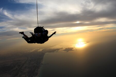Fly paratroopers parachute