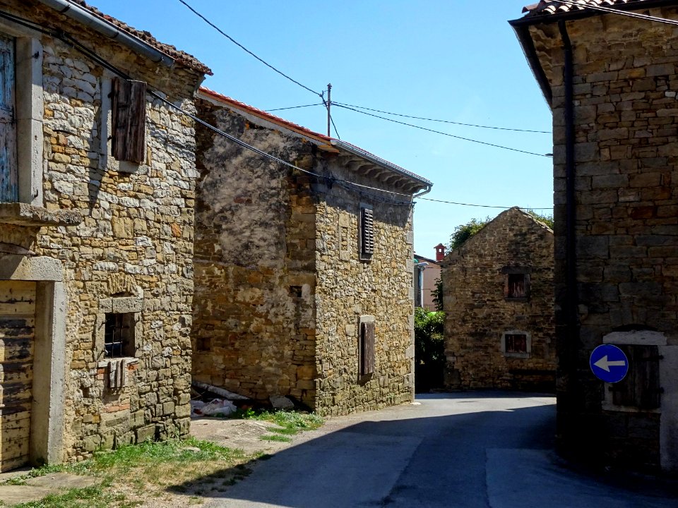 Vrh (Vetta), Istria 03