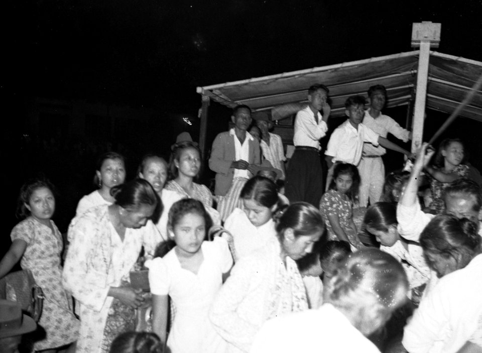 Vrijdagavond 4 juni 1948, arriveerden te Padang 240 Chinezen, grotendeels vrouwe, Bestanddeelnr 13743