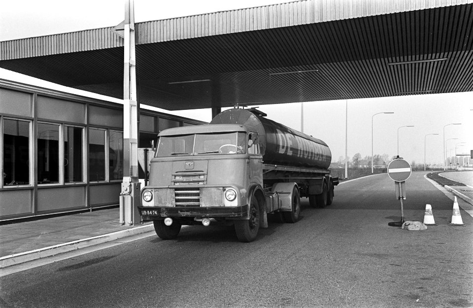 Vrachtverkeer naar Duitsland nog niet beperkt, Bestanddeelnr 921-2128