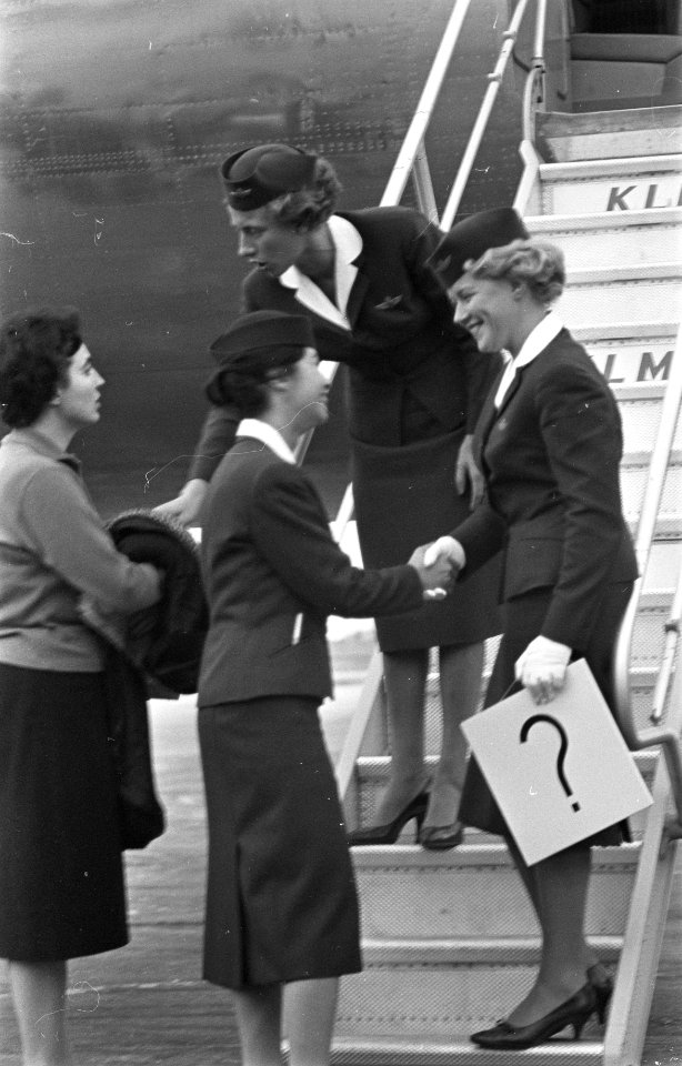 Vraagteken vlucht Lockheed Electra naar Istanbul, Bestanddeelnr 910-7812