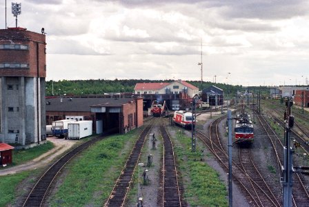 VR engine shed in Oulu 2010 001