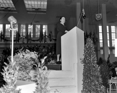 VPRO 25 jaar in het Jaarbeursgebouw te Utrecht. Rede Dr. N.A. Bruining, Bestanddeelnr 904-5664