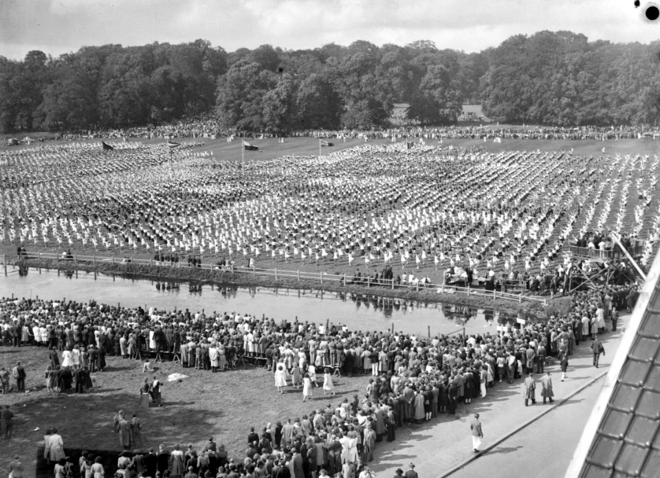 Vredesfeest Arnhem. Overzicht Sonsbeek, Bestanddeelnr 901-8039