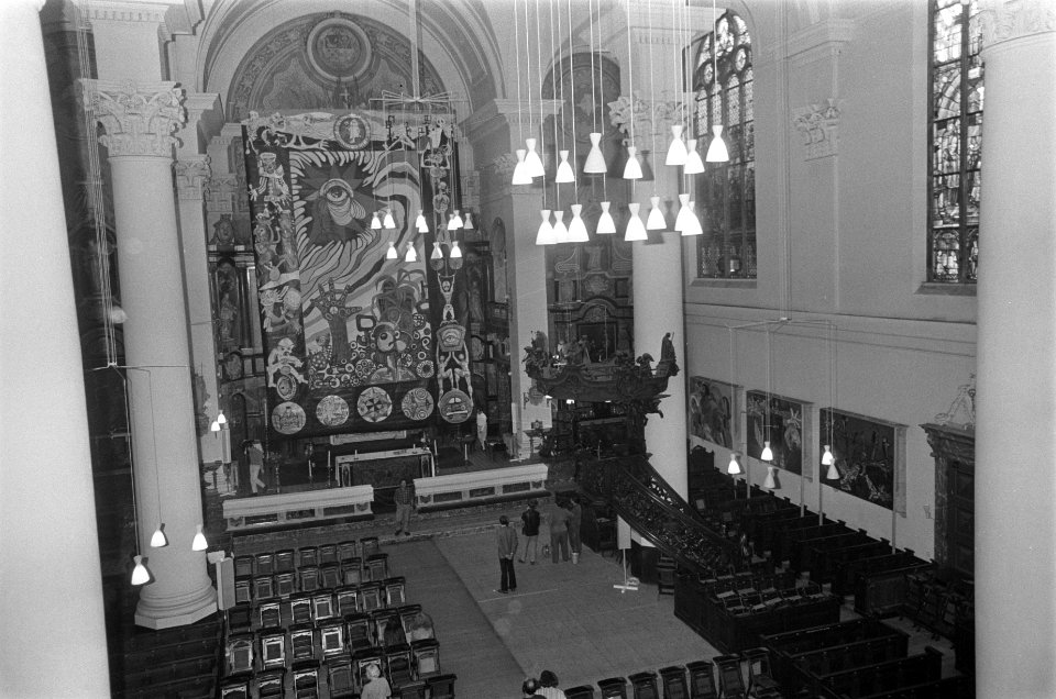 Vredesweek 21-28 september. In actiecentrum in Mozes- en Aaronkerk Waterlooplein, Bestanddeelnr 922-8049